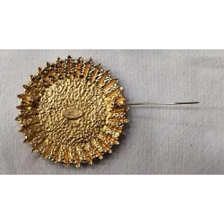 Chanel - Broche dorée