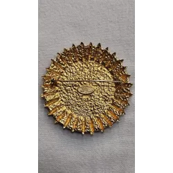 Chanel - Broche dorée