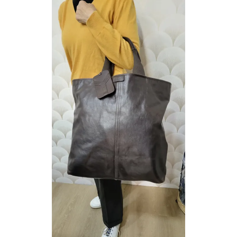 Yves Saint Laurent – Cabas en cuir brun