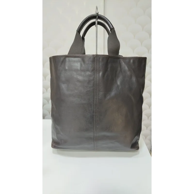 Yves Saint Laurent – Cabas en cuir brun