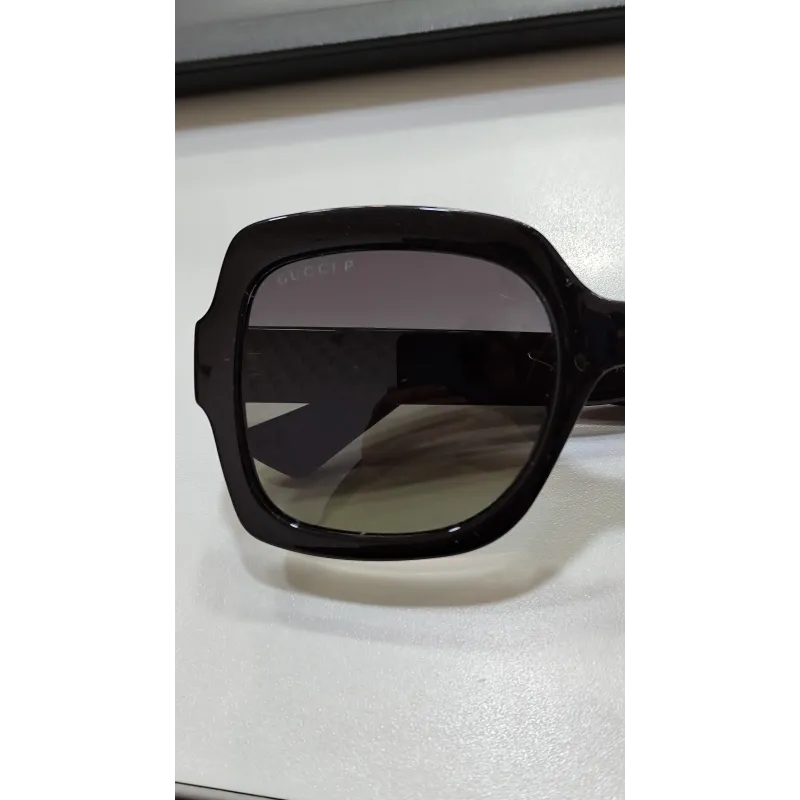 GUCCI – Lunettes de soleil femme oversized