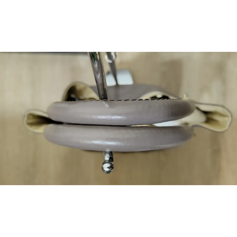 LANCEL – Sac seau en cuir grainé – Taupe