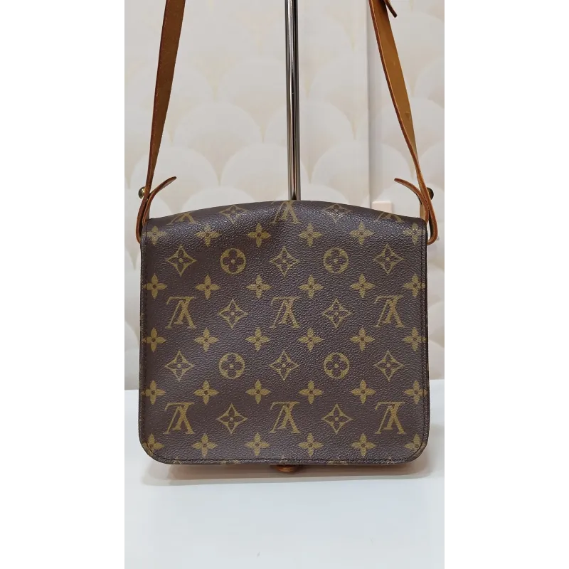 LOUIS VUITTON – Cartouchière – Monogram – Bandoulière réglable