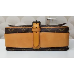 LOUIS VUITTON – Cartouchière – Monogram – Bandoulière réglable