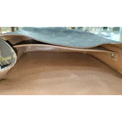 LOUIS VUITTON – Cartouchière – Monogram – Bandoulière réglable