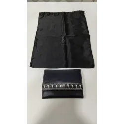 Yves Saint Laurent - Portefeuille