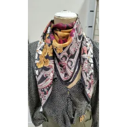 Dior - Carré en soie