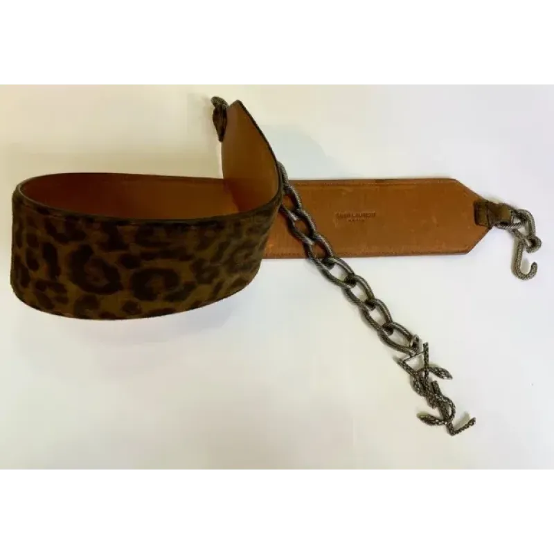 Ceinture en cuir et métal