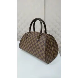Louis Vuitton - Ribera