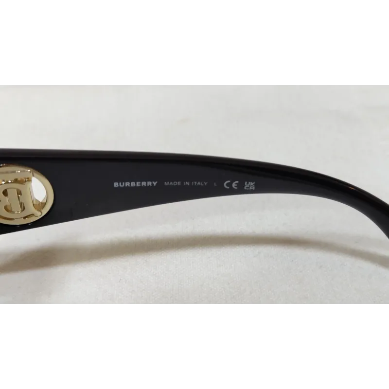 Burberry - Lunettes oversize