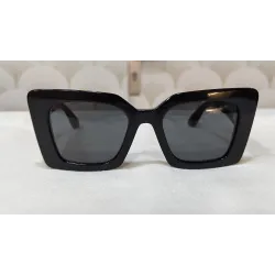 Burberry - Lunettes oversize