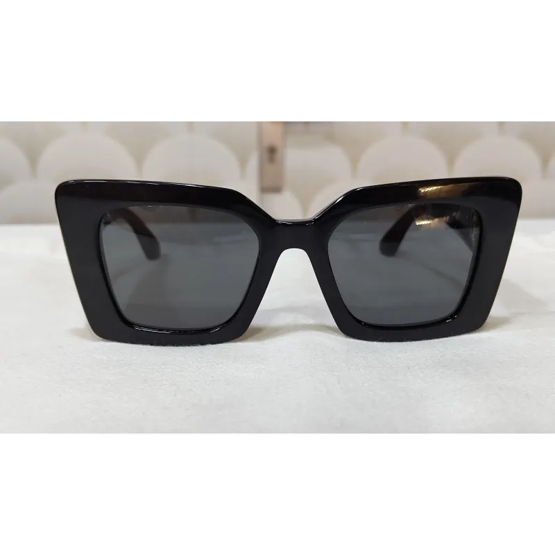 Burberry - Lunettes oversize