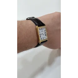 Michel Herbelin – Montre rectangulaire dorée