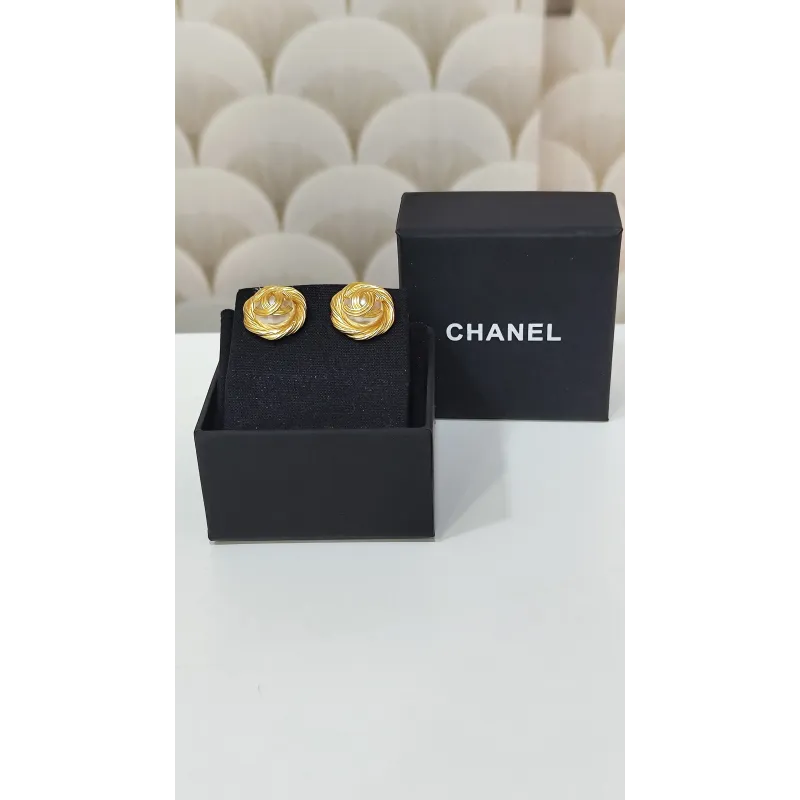 Chanel – Boucles d’oreilles vintage dorées