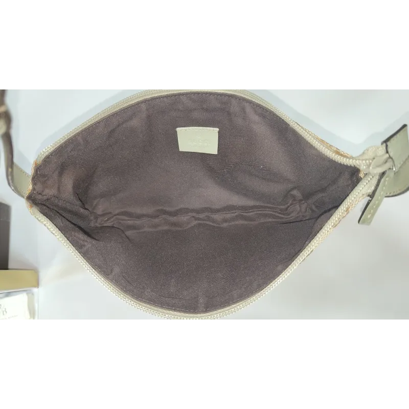 Gucci - Pochette en toile monogramme GG