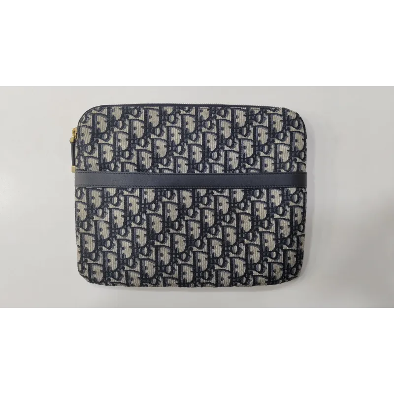 Dior – Pochette Oblique
