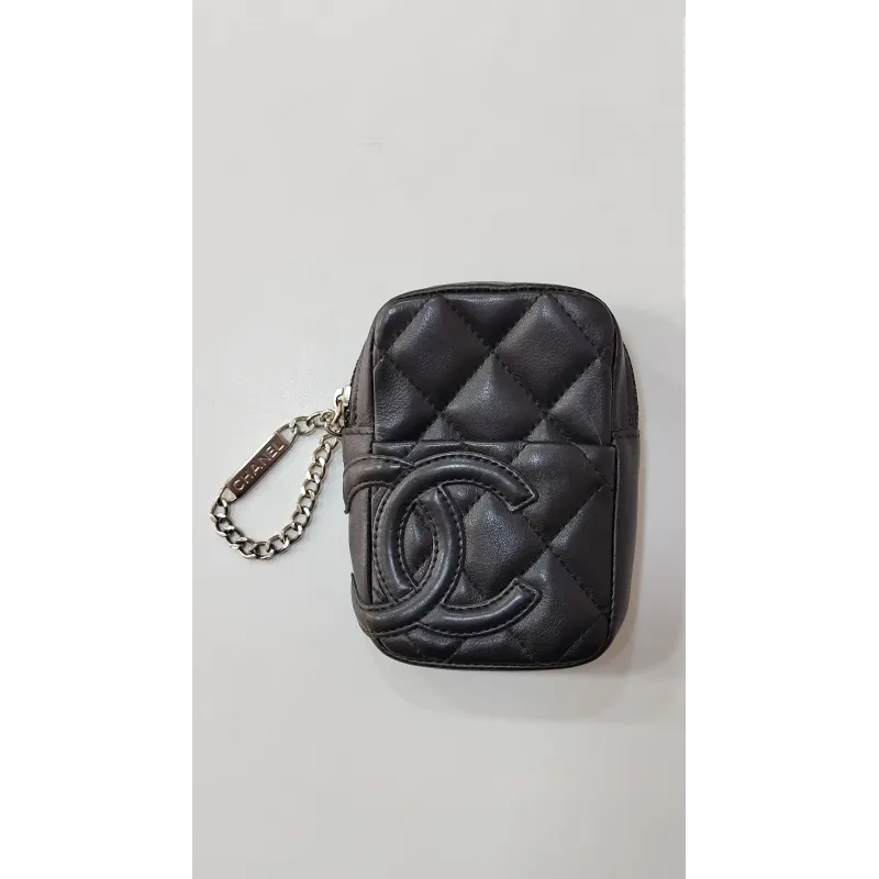 Chanel - Mini pochette en cuir