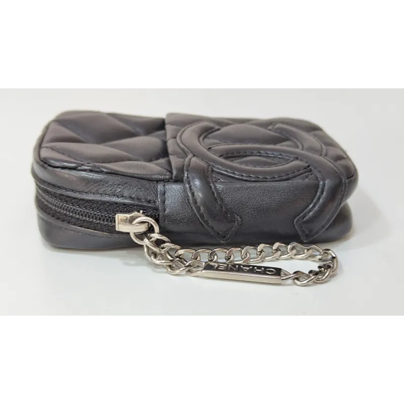 Chanel - Mini pochette en cuir