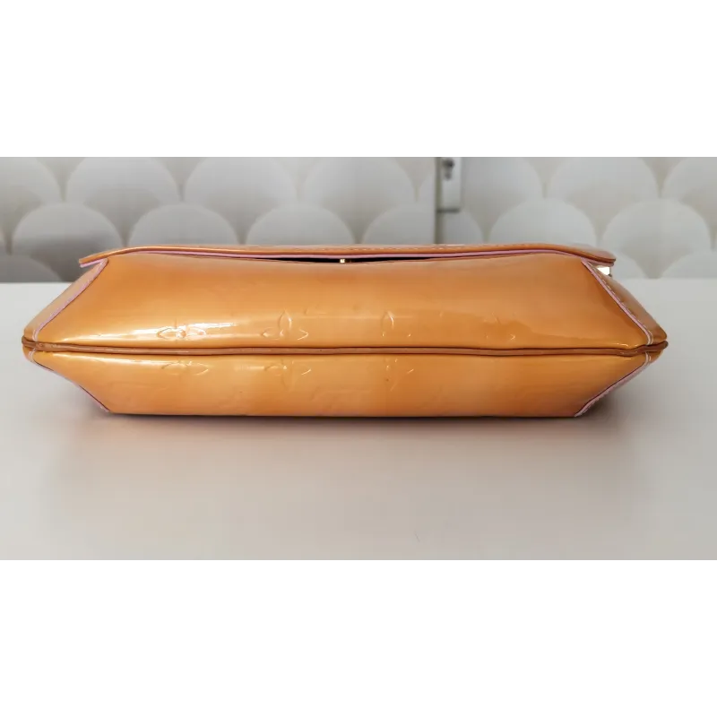 Louis Vuitton - Sac à main en cuir verni Thompson