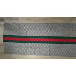 Gucci - Echarpe en soie