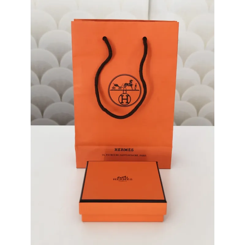 Hermès - Bracelet en cuir Kelly Double Tour
