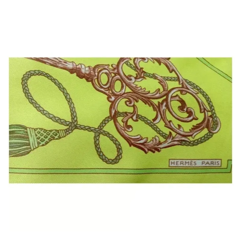 Foulard pointu