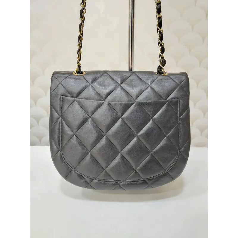 Sac Chanel Demi-Lune (Half Moon) Vintage