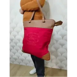 Sac cabas Burberry rouge et cuir camel