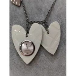 Collier Burberry avec montre pendentif cœur