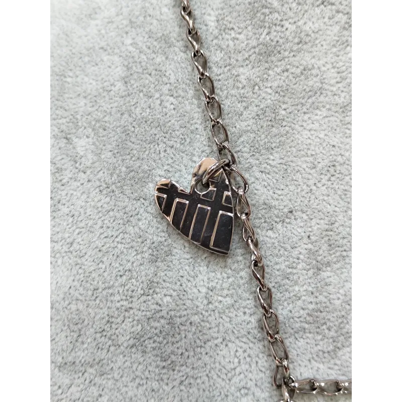 Collier Burberry avec montre pendentif cœur