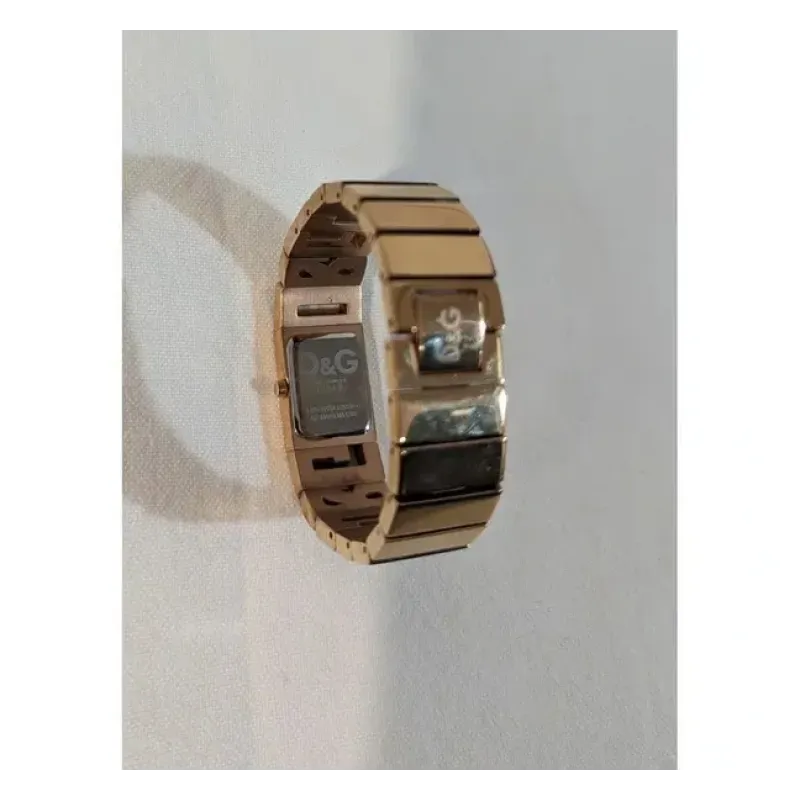 Montre en acier rose