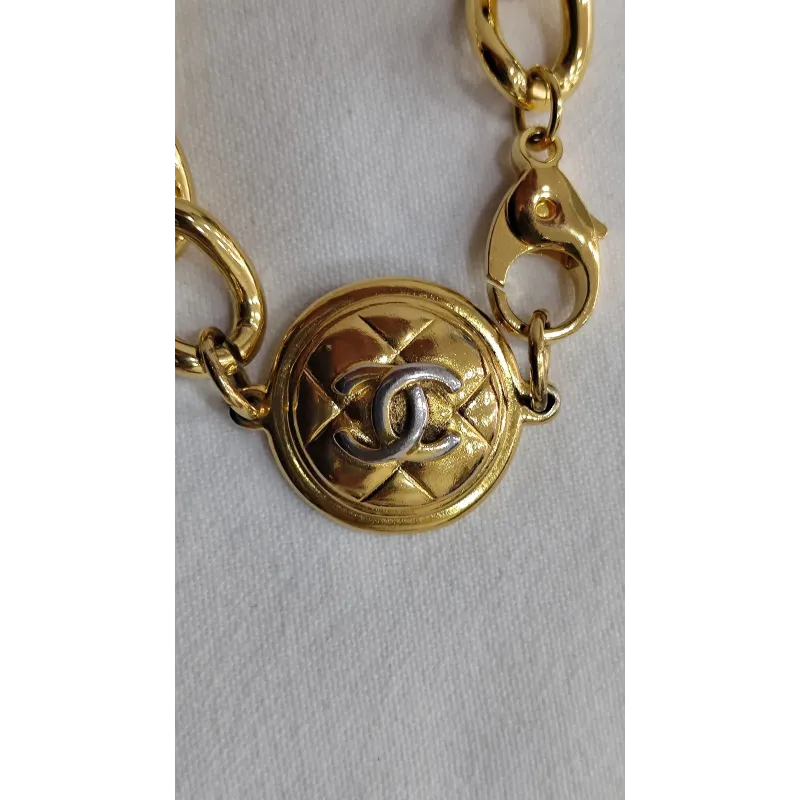 Collier CC