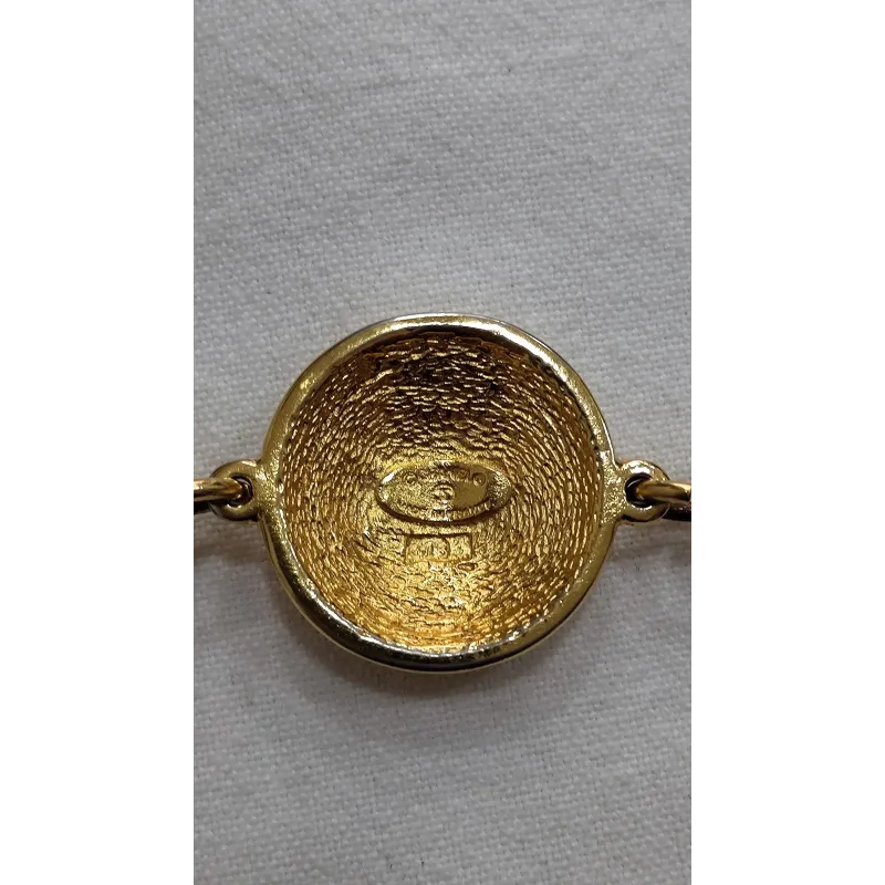 Collier CC