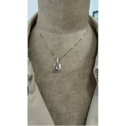 Collier en or blanc et diamant
