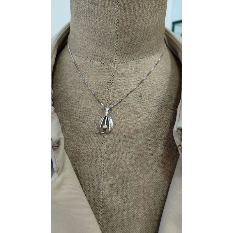 Collier en or blanc et diamant