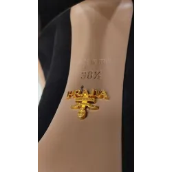 Prada - Escarpins en cuir