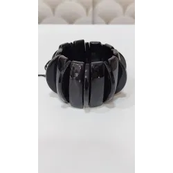 Angela Caputi – Bracelet large en résine noire